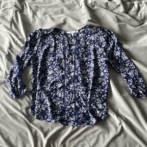 Pretty blue and white floral top